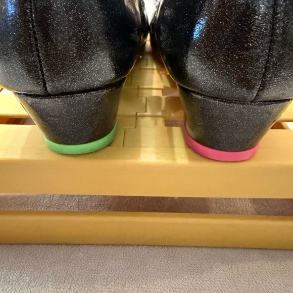 Wicked Girls Size 3 Mary Jane Heels Black Glitter Pink Green Sole Musical Shoes - Picture 5 of 9